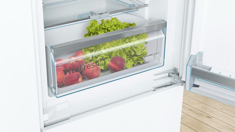 Bosch KIS86AFE0G, Built-in fridge-freezer with freezer at bottom (Discontinued)