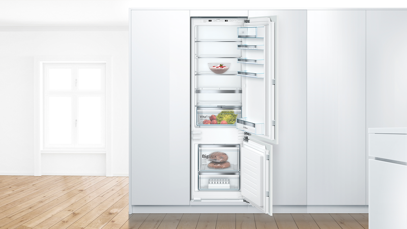Bosch Series 6 KIS87AFE0G Built-in fridge-freezer 70/30 split (Discontinued)