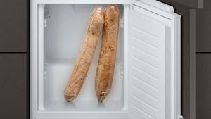 Neff N 70 KI6863FE0G, Built-in fridge-freezer with freezer at bottom (Discontinued)