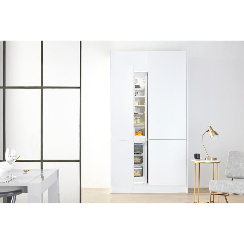 Whirlpool ART20163ANF0 Integrated Fridge Freezer (Discontinued)