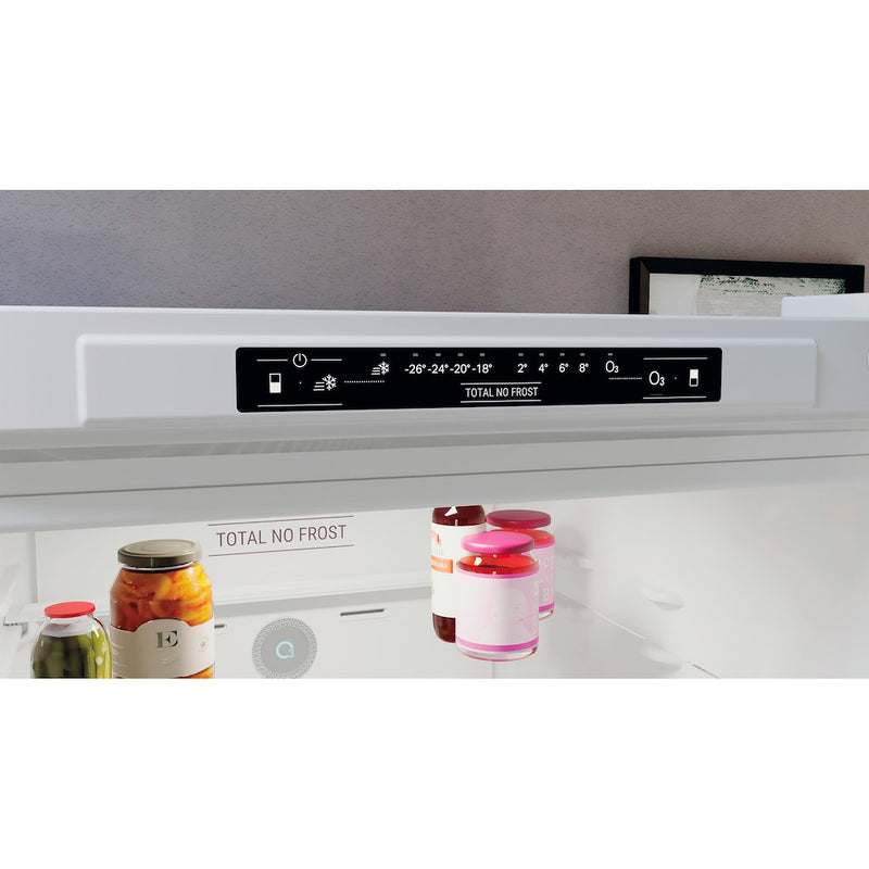 Hotpoint H7X83AW Freestanding Fridge Freezer (Discontinued)