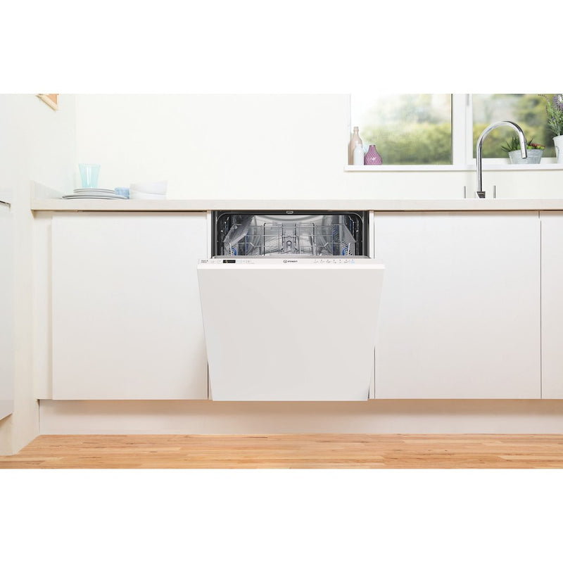 Indesit DIC 3B+16 UK Integrated Dishwasher (Discontinued)