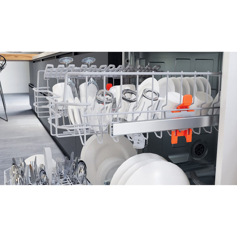 Hotpoint HFC 2B19 UK N Dishwasher - White (Discontinued)