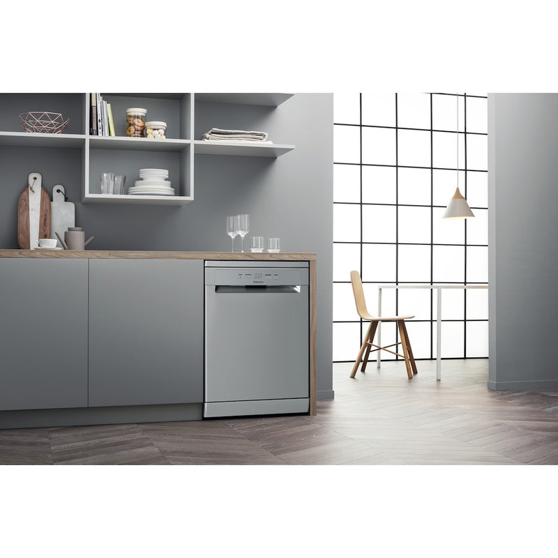 Hotpoint HFC 2B19 X UK N Freestanding Dishwasher - Silver (Discontinued)
