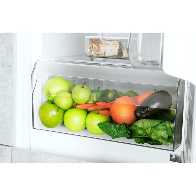 Hotpoint HMCB70302 Built In Fridge Freezer