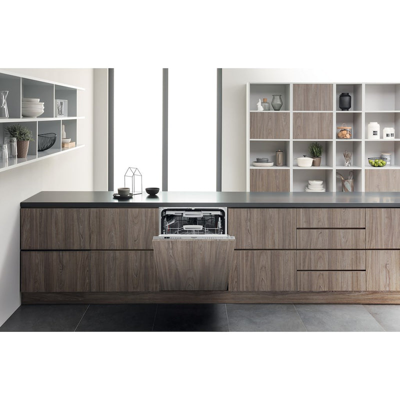 Hotpoint HIO3P33WLEUK Integrated Dishwasher - Inox (Discontinued)