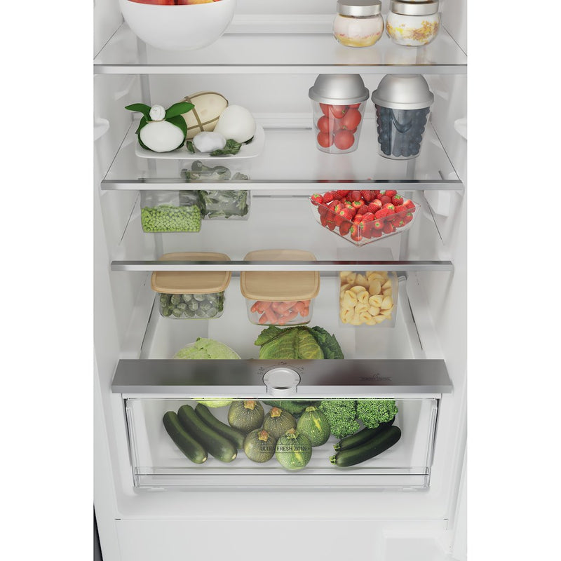 Hotpoint HTC18T311UK Integrated Fridge Freezer (Discontinued)