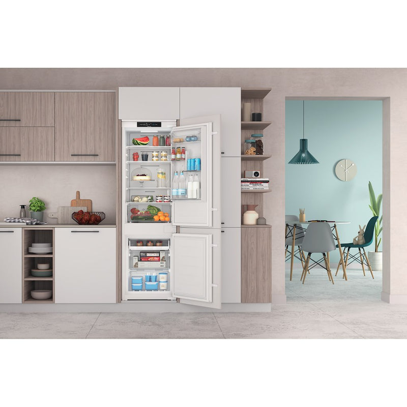 Indesit INC18T311 Frost Free Built-In Fridge Freezer 70/30 split (Discontinued)