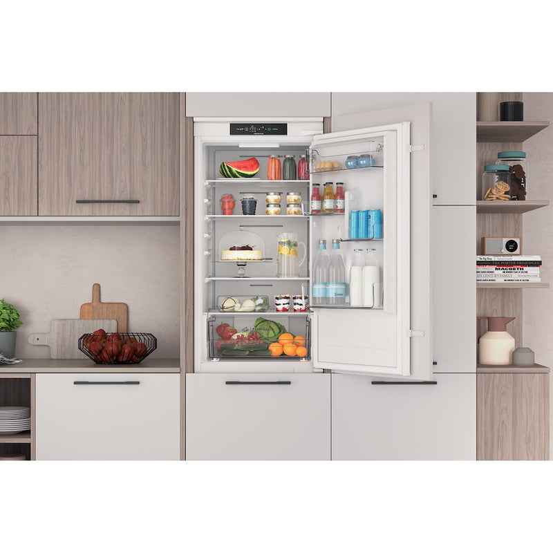 Indesit INC18T311 Frost Free Built-In Fridge Freezer 70/30 split (Discontinued)