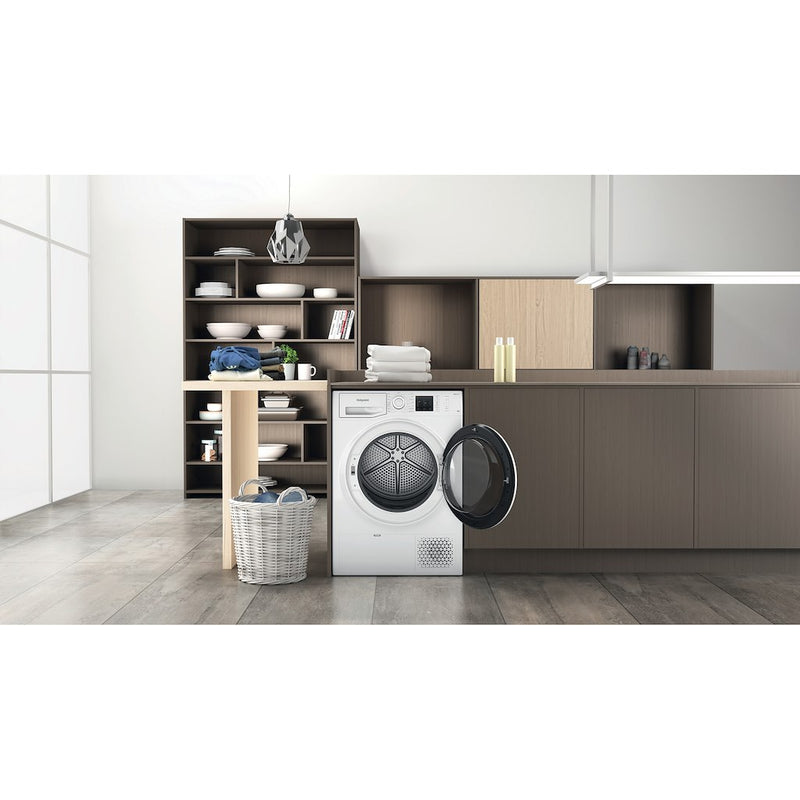Hotpoint NT M10 81WK Heat Pump Tumble Dryer - White (Discontinued)