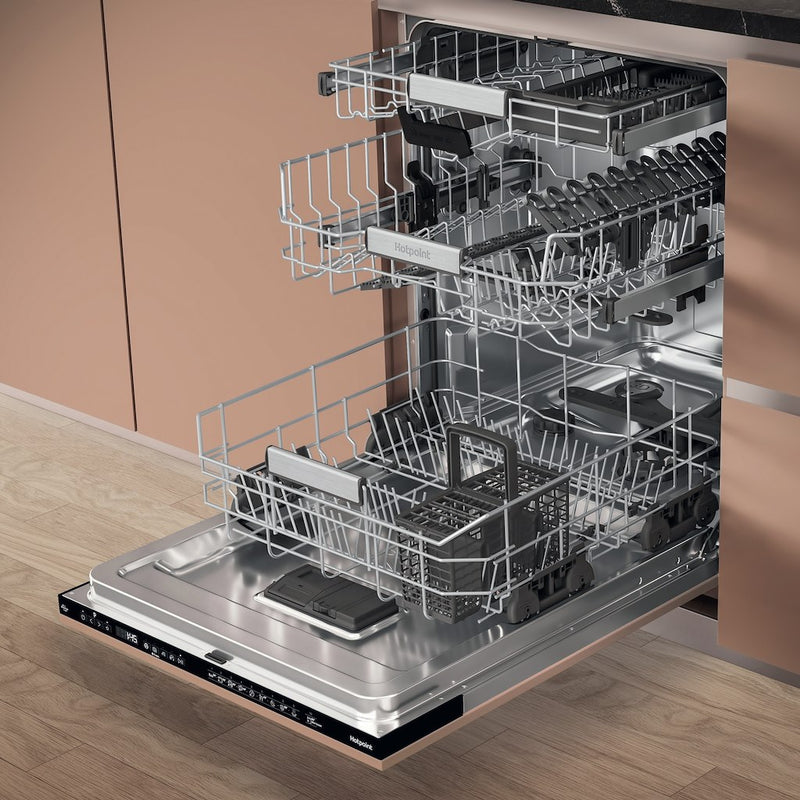 Hotpoint Hydroforce H8I HP42 L UK Built-in 15 Place Setting Dishwasher (Discontinued)