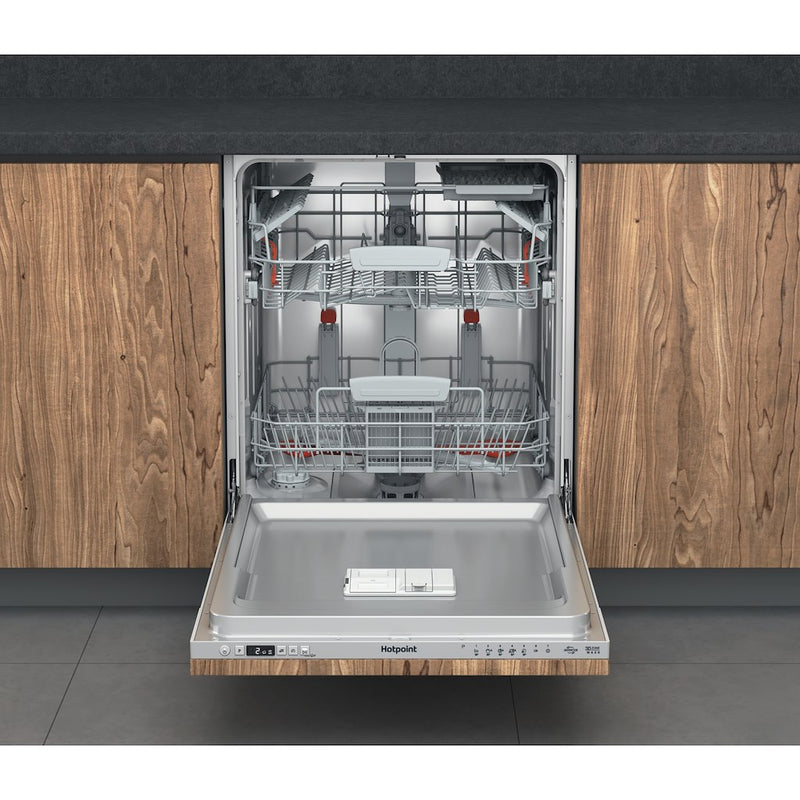 Hotpoint HIC 3C33 CWE UK Fully Integrated Dishwasher (Discontinued)