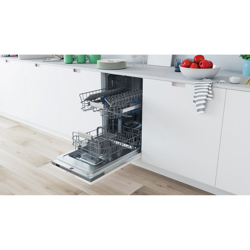 Indesit DSIO 3T224 E Z UK N Slimline Integrated Dishwasher (Discontinued)