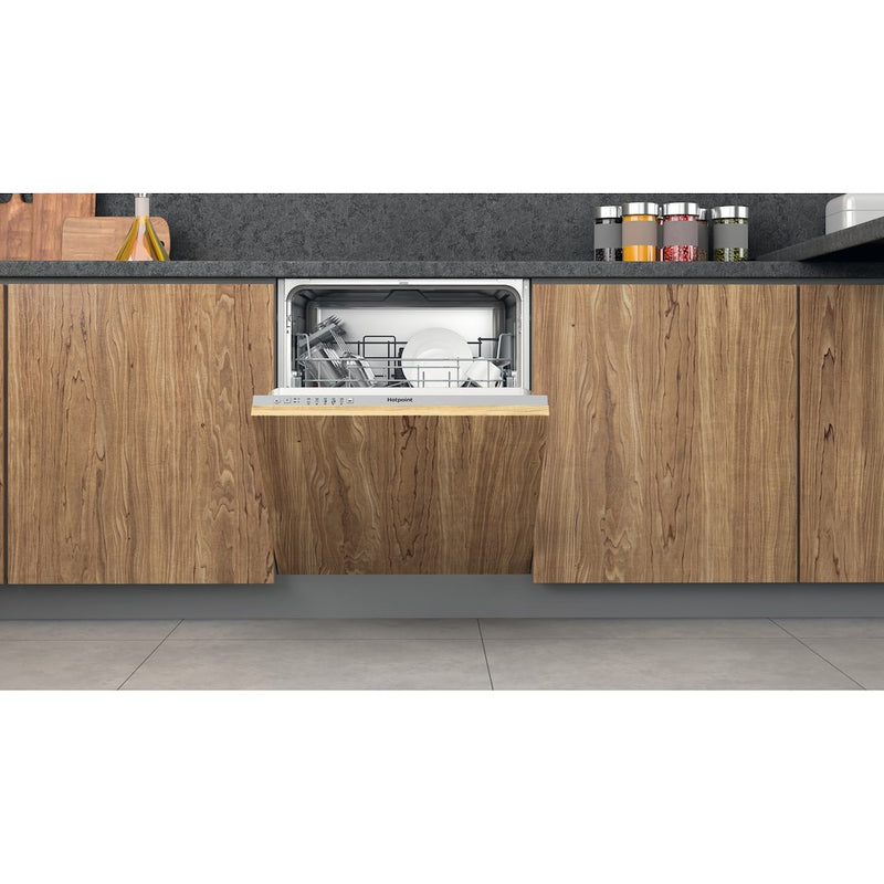 Hotpoint HIE 2B19 UK Fully Integrated Dishwasher (Discontinued)