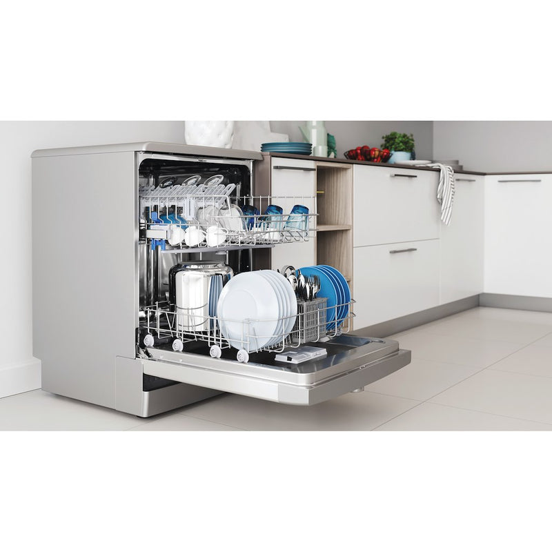 Indesit DFE 1B19 X UK Dishwasher - Silver (Discontinued)