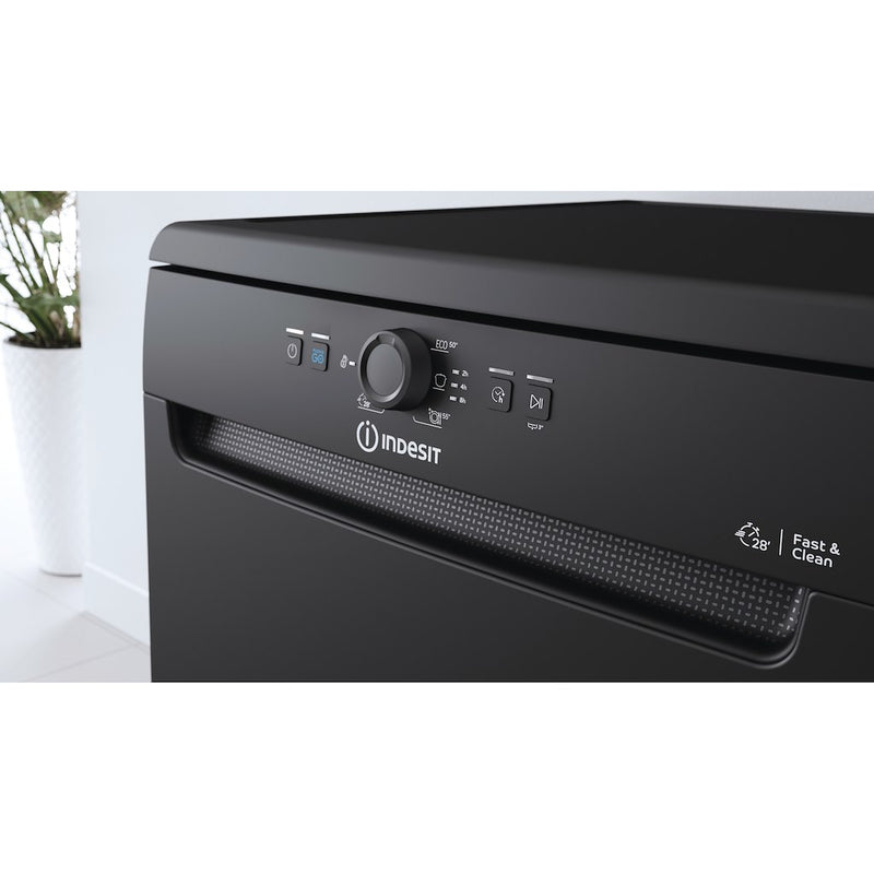 Indesit Dishwasher: full size, black colour - D2F HK26 B UK
