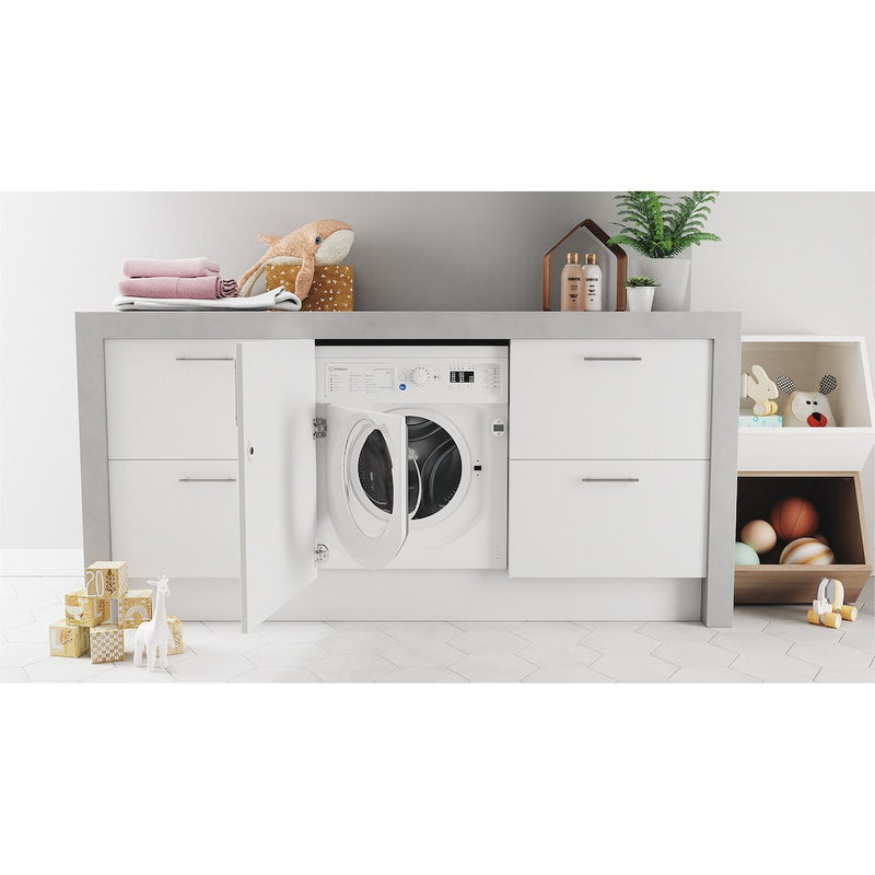 Indesit BI WMIL 81485 UK Built-In Washing Machine