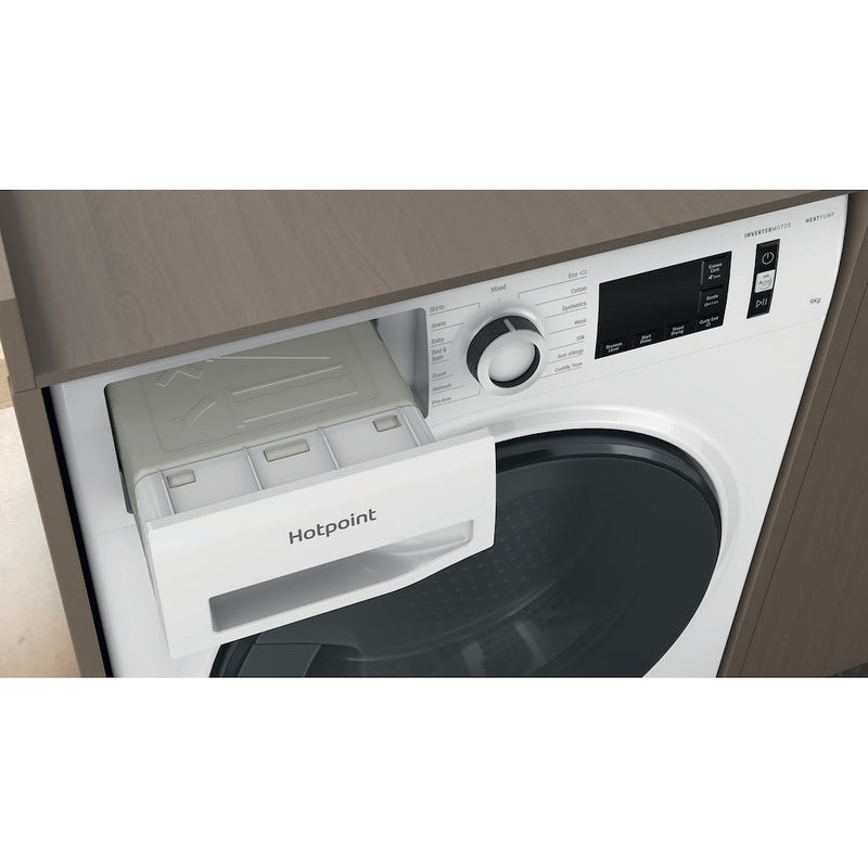 Hotpoint NT M11 9X3E UK Heat Pump Tumble Dryer - White (Discontinued)