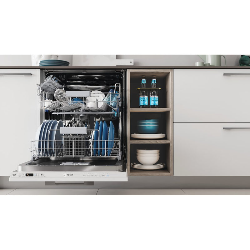Indesit DIC 3B+16 UK Integrated Dishwasher (Discontinued)