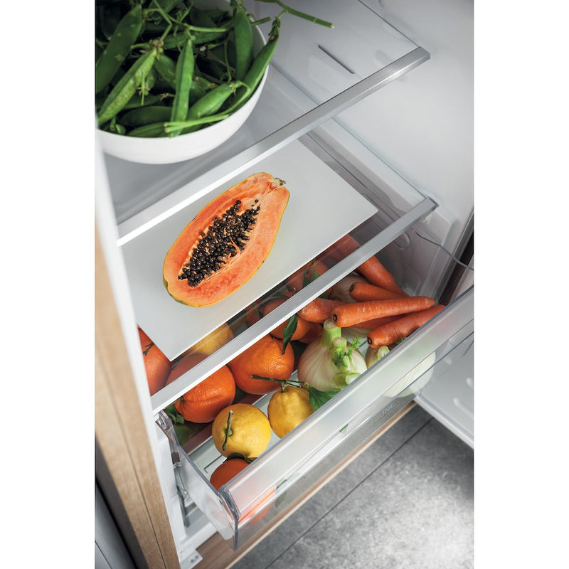 Hotpoint HSZ18012UK  Integrated Fridge (Discontinued)