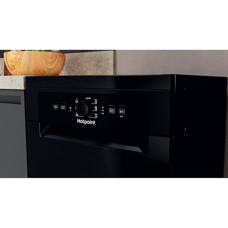 Hotpoint HSFE 1B19 B UK N Dishwasher - Black (Discontinued)