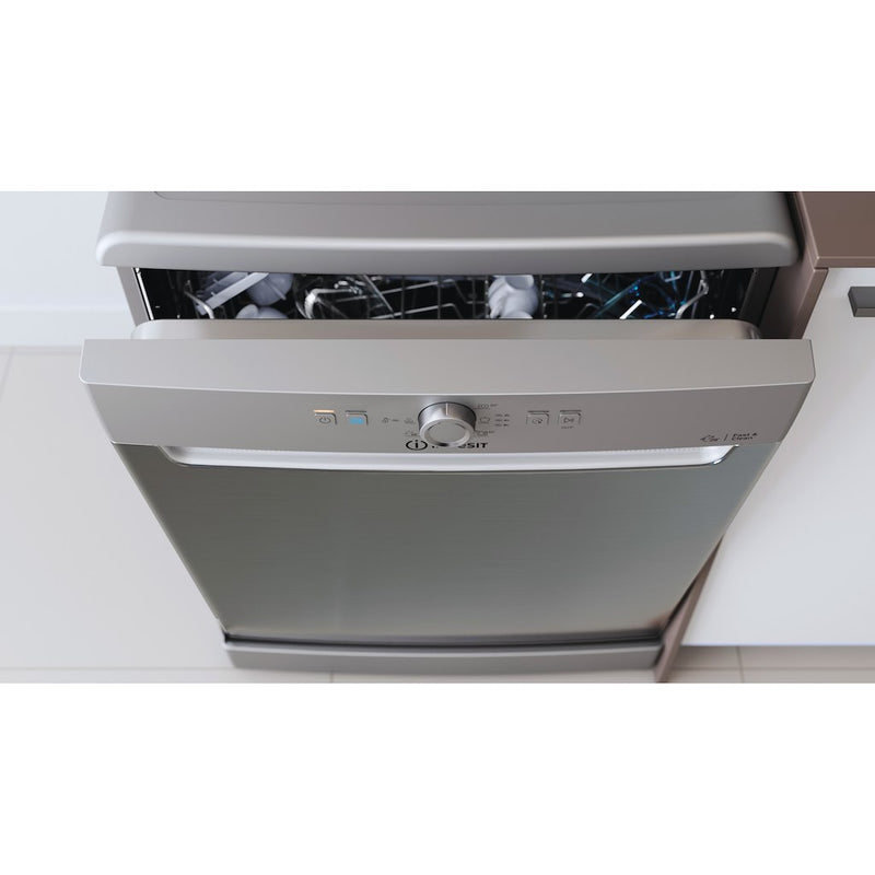 Indesit DFE 1B19 X UK Dishwasher - Silver (Discontinued)