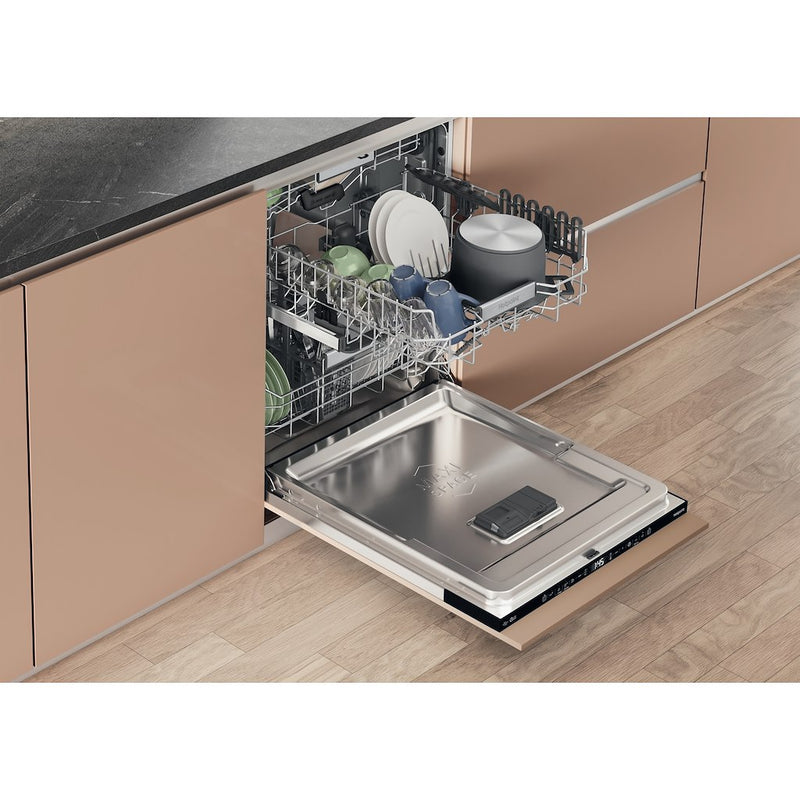 Hotpoint Hydroforce H8I HT59 LS UK Built in 14 Place Setting Dishwasher